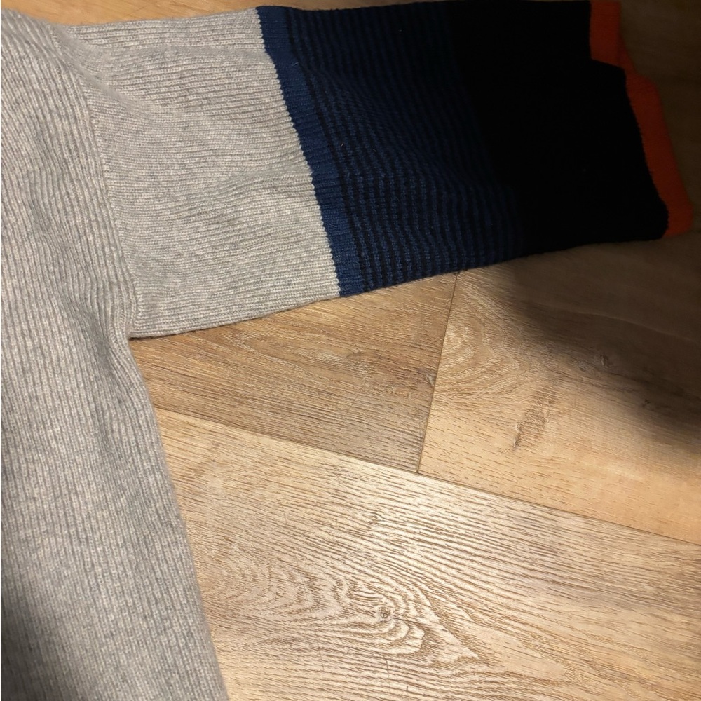 GAP Gray and Navy Colorblock Cardigan - Picture 3 of 7